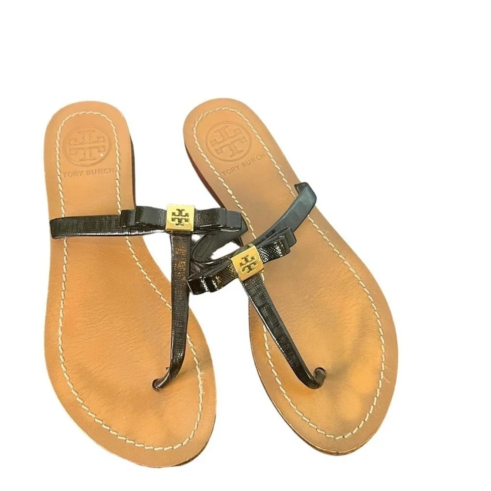 Tory Burch sandal. Black patent leather.     size 6  #33